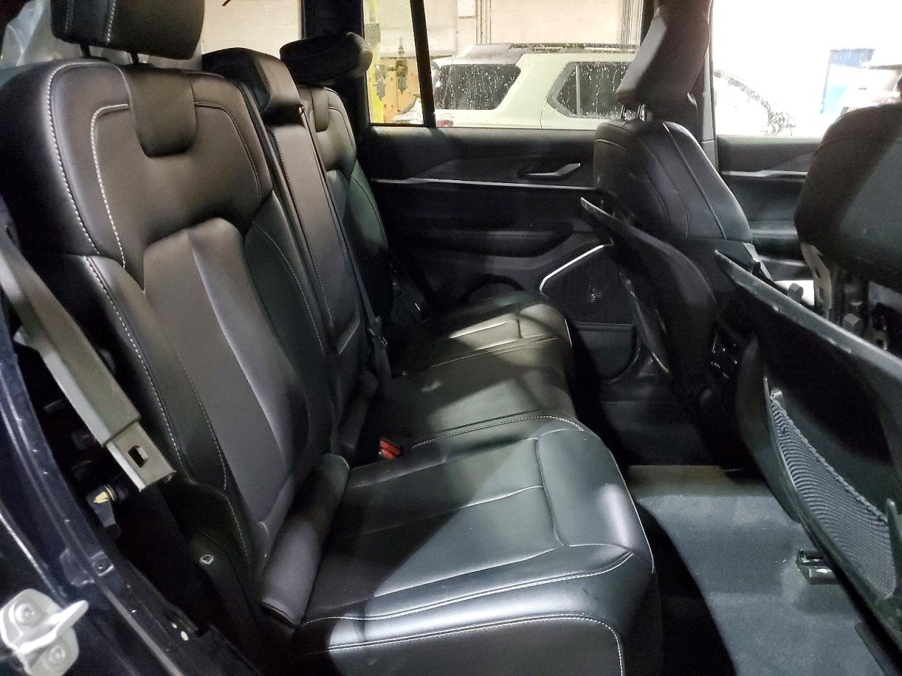 2024 JEEP GRAND CHEROKEE LIMITED photo 11