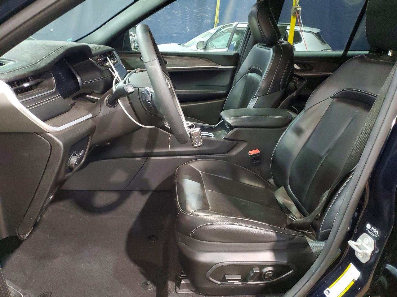 2024 JEEP GRAND CHEROKEE LIMITED photo 7