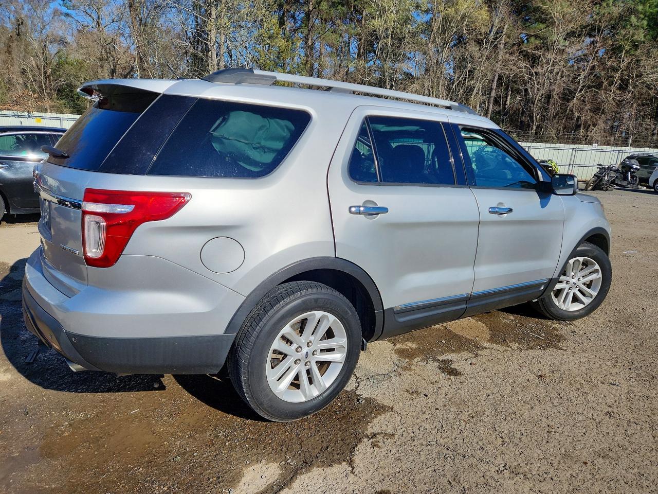 2013 FORD EXPLORER XLT photo 3