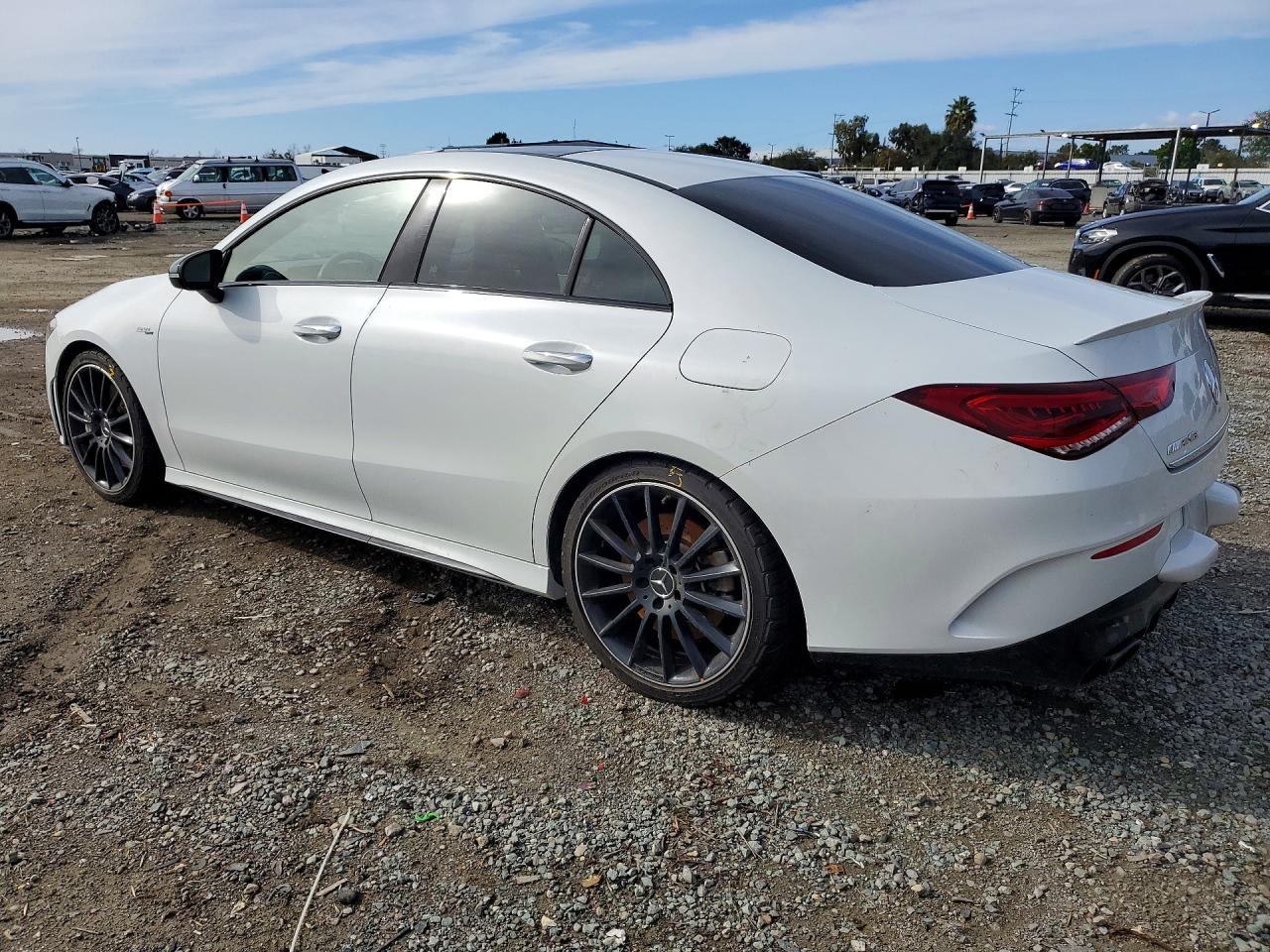 2021 MERCEDES-BENZ CLA AMG 35 4MATIC photo 2