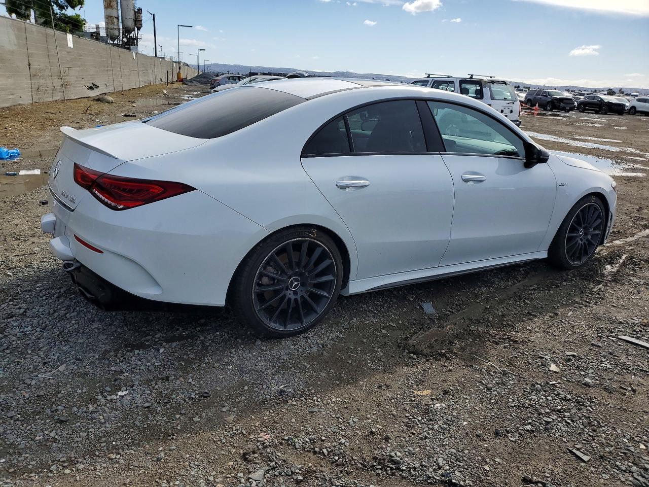2021 MERCEDES-BENZ CLA AMG 35 4MATIC photo 3