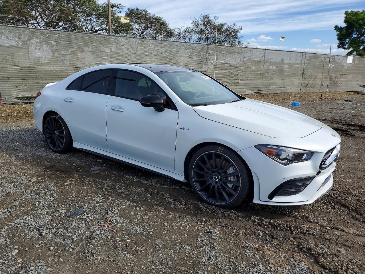 2021 MERCEDES-BENZ CLA AMG 35 4MATIC photo 4