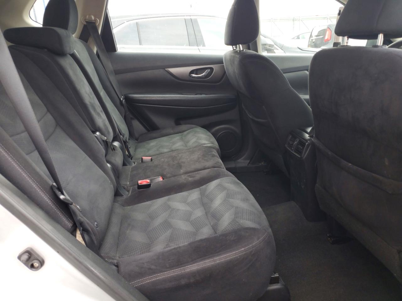 2014 NISSAN ROGUE S photo 11