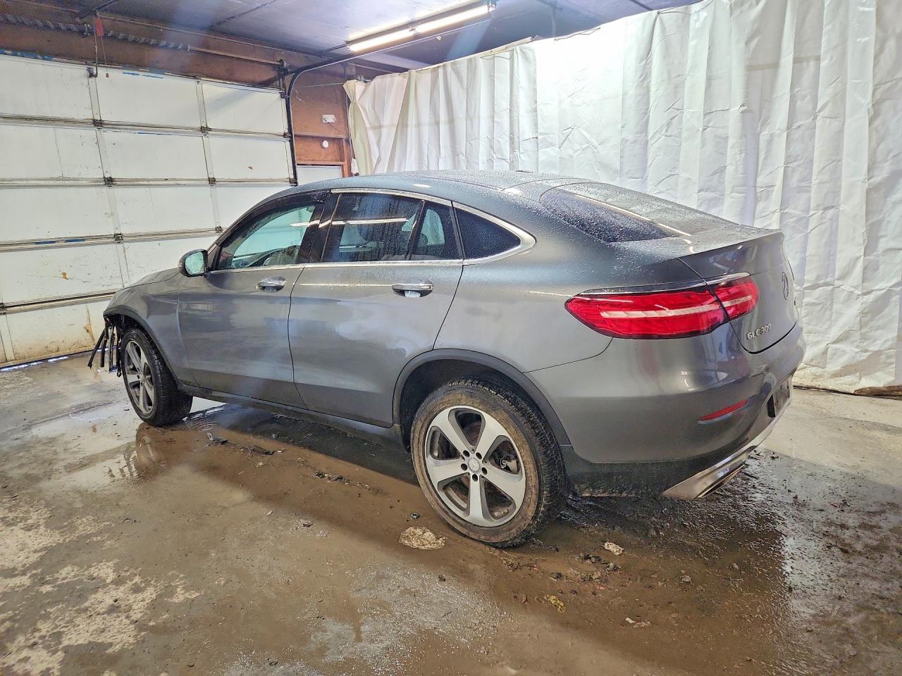 2017 MERCEDES-BENZ GLC COUPE 300 4MATIC photo 3