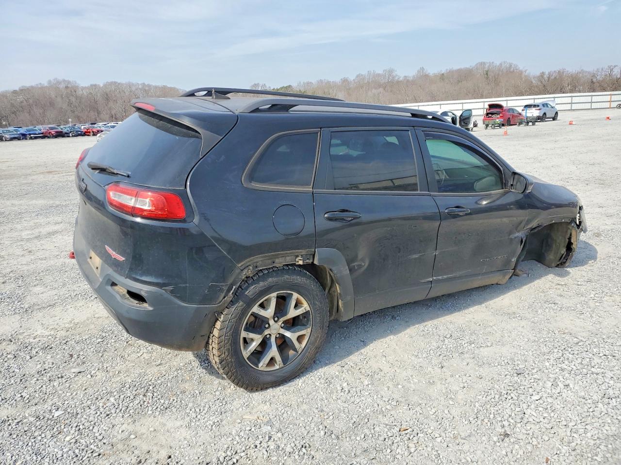 2017 JEEP CHEROKEE TRAILHAWK photo 3