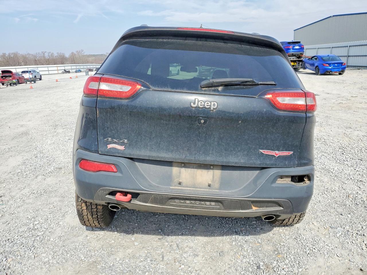 2017 JEEP CHEROKEE TRAILHAWK photo 6