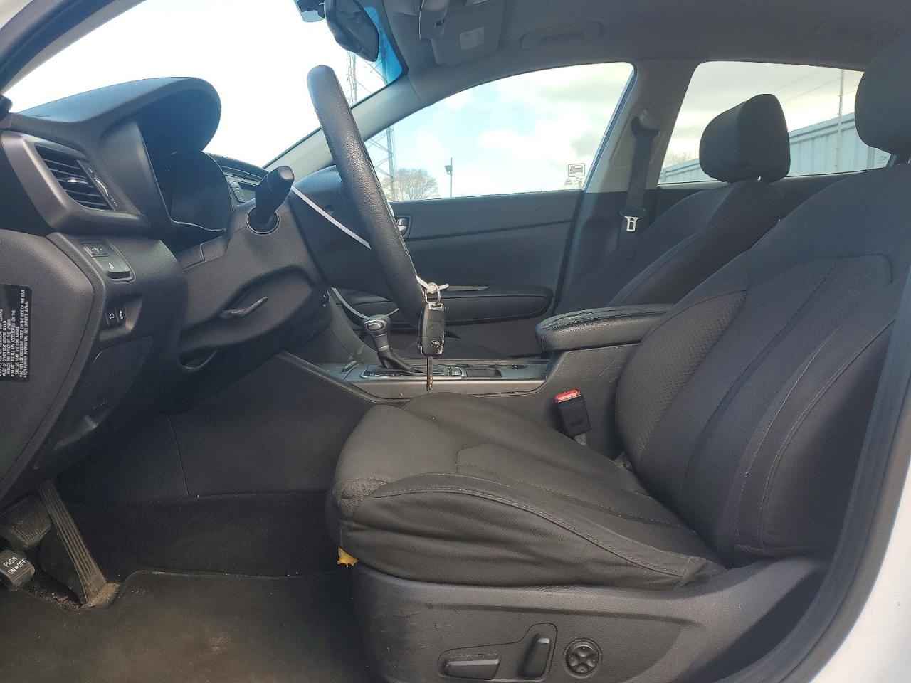 2016 KIA OPTIMA LX photo 19