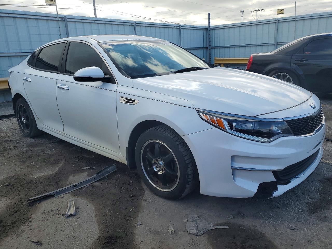 2016 KIA OPTIMA LX photo 10