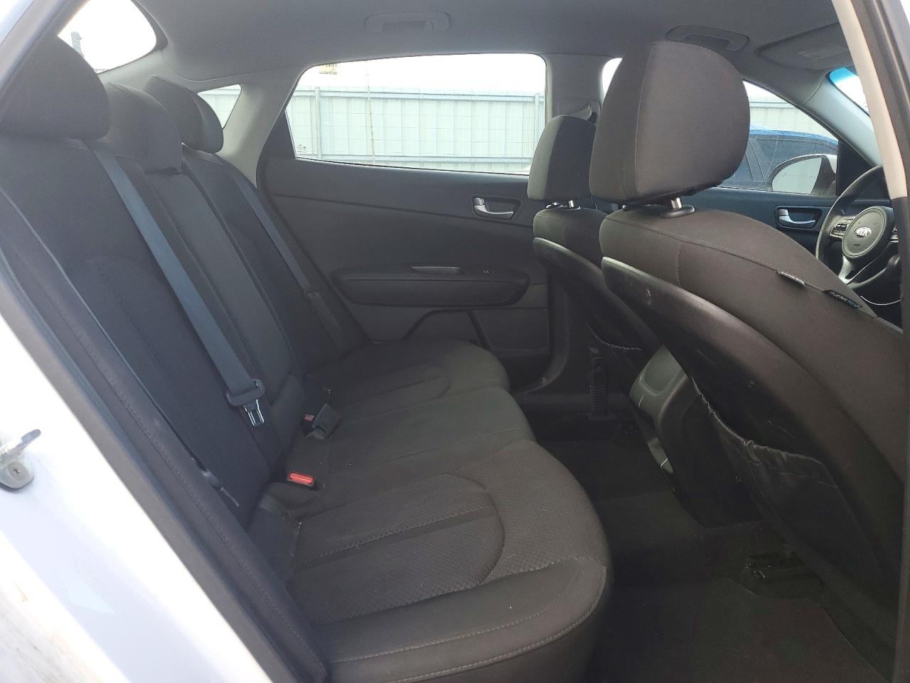 2016 KIA OPTIMA LX photo 28