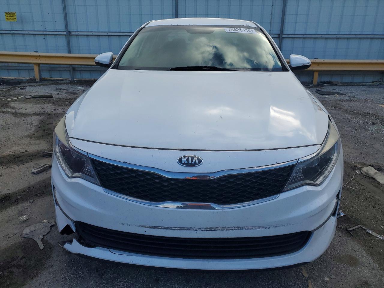 2016 KIA OPTIMA LX photo 13
