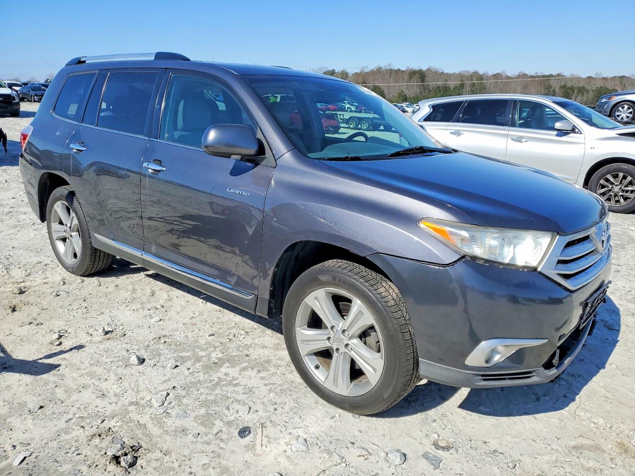 2013 TOYOTA HIGHLANDER LIMITED photo 4