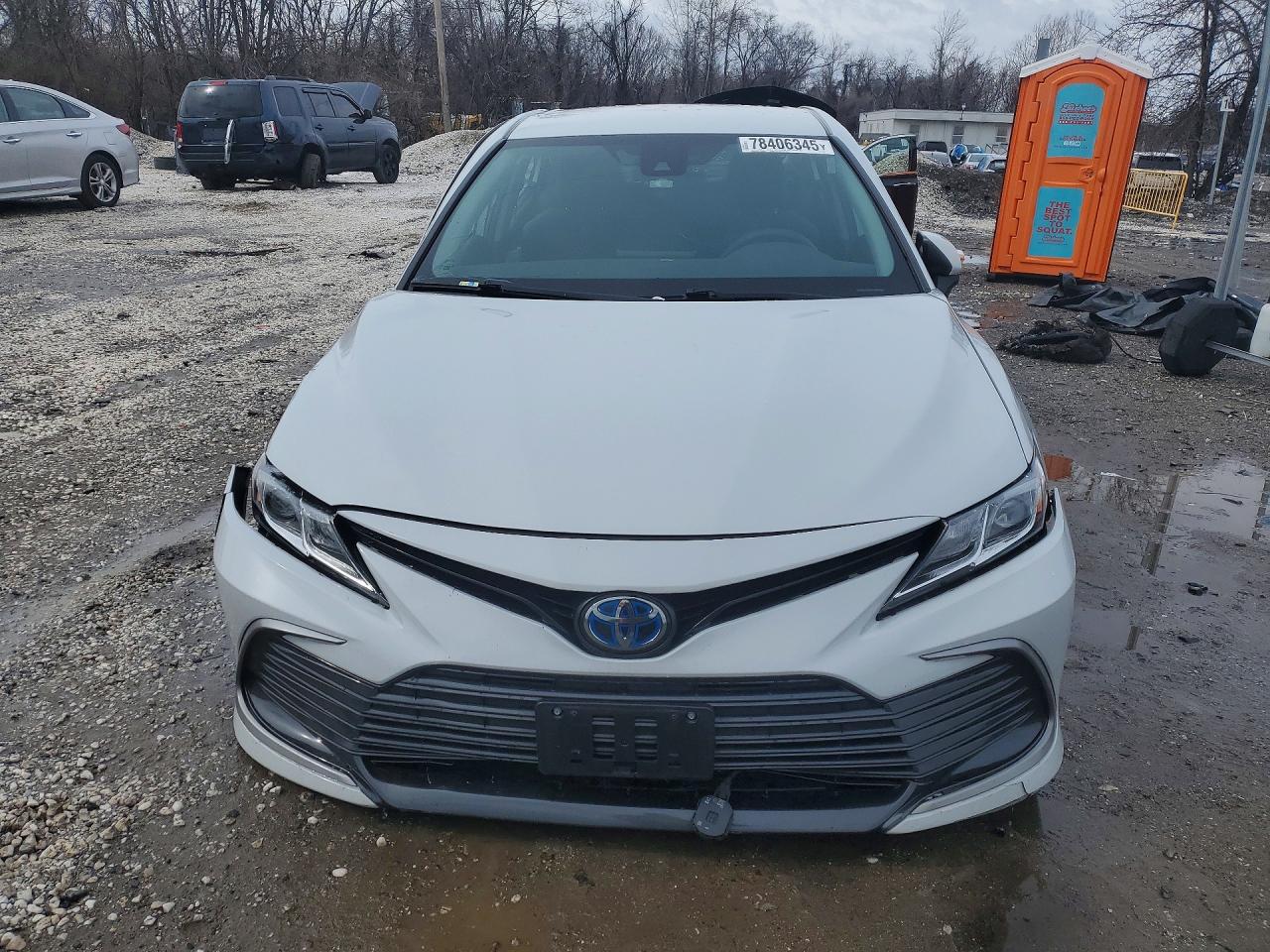 2023 TOYOTA CAMRY LE photo 5