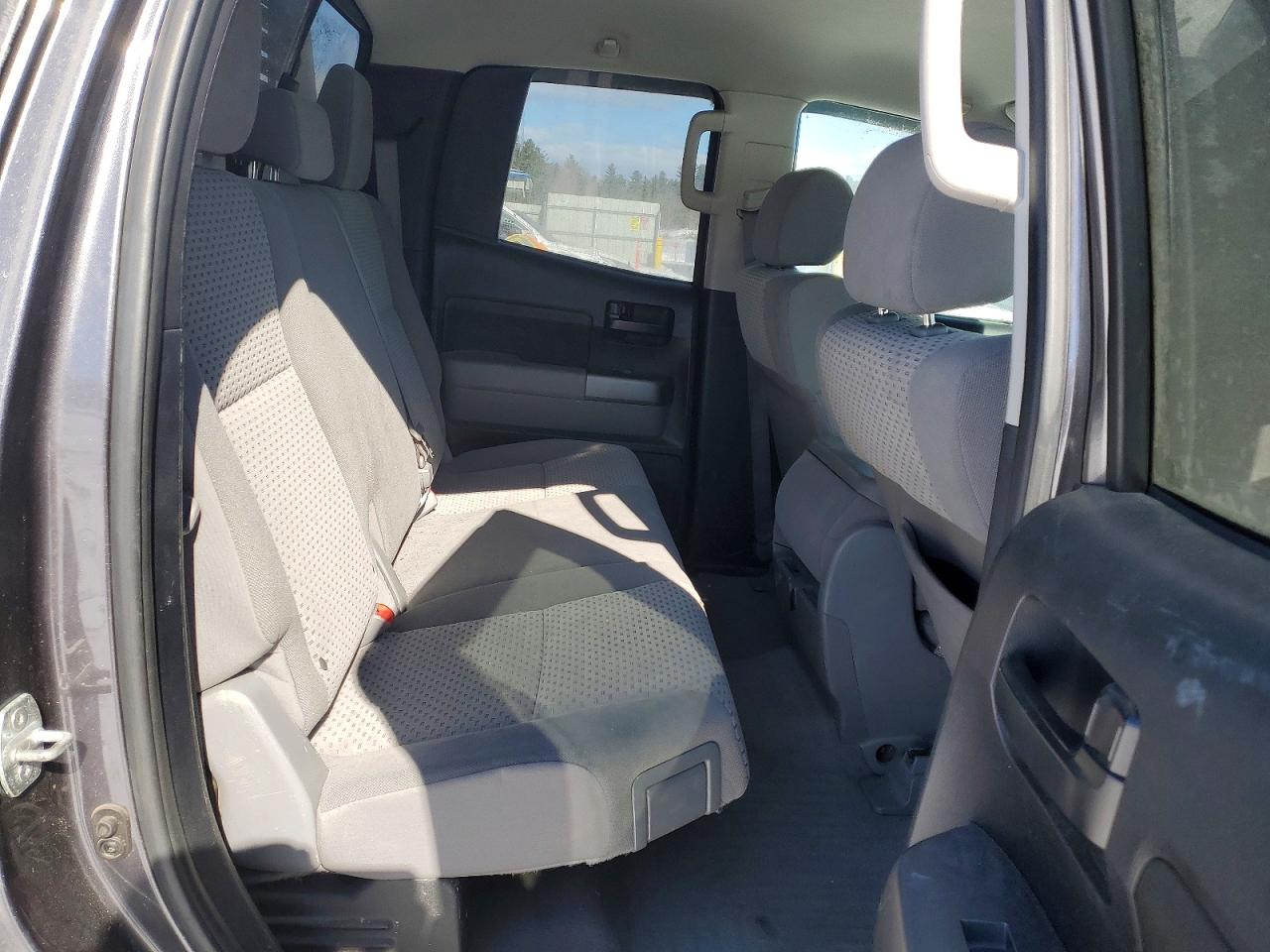 2011 TOYOTA TUNDRA DOUBLE CAB SR5 photo 19