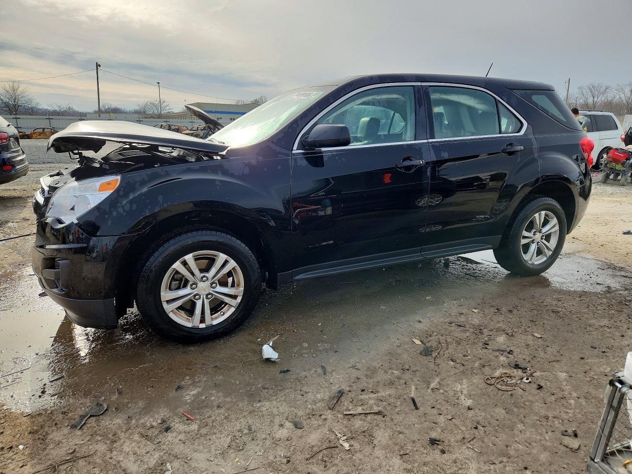 2013 CHEVROLET EQUINOX LS photo 2
