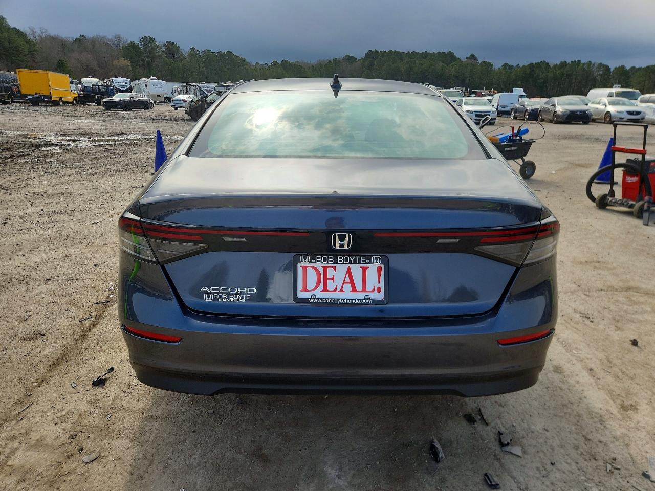 2025 HONDA ACCORD LX photo 16