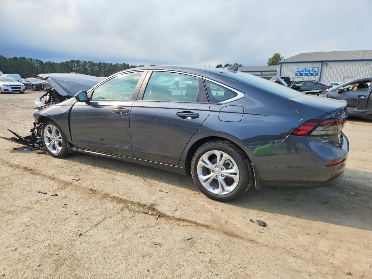 2025 HONDA ACCORD LX photo 4