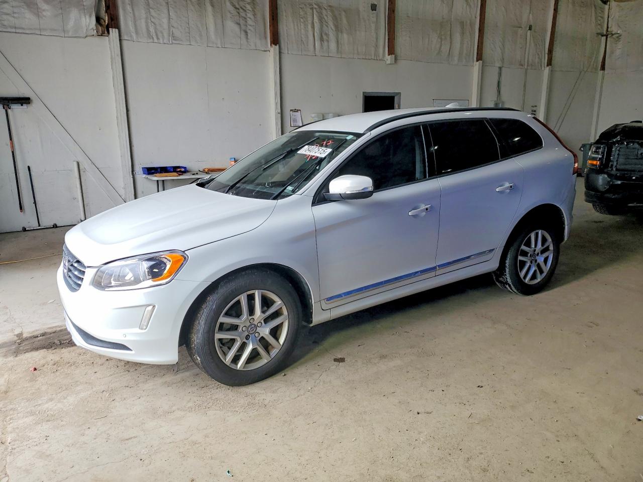 2017 VOLVO XC60