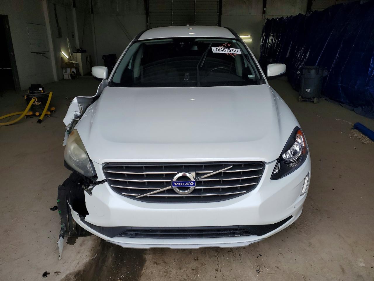 2017 VOLVO XC60 T5 photo 5