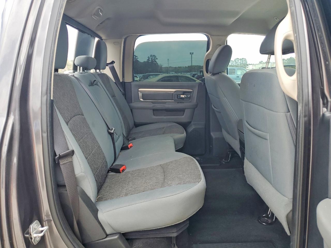 2017 RAM 1500 SLT photo 10