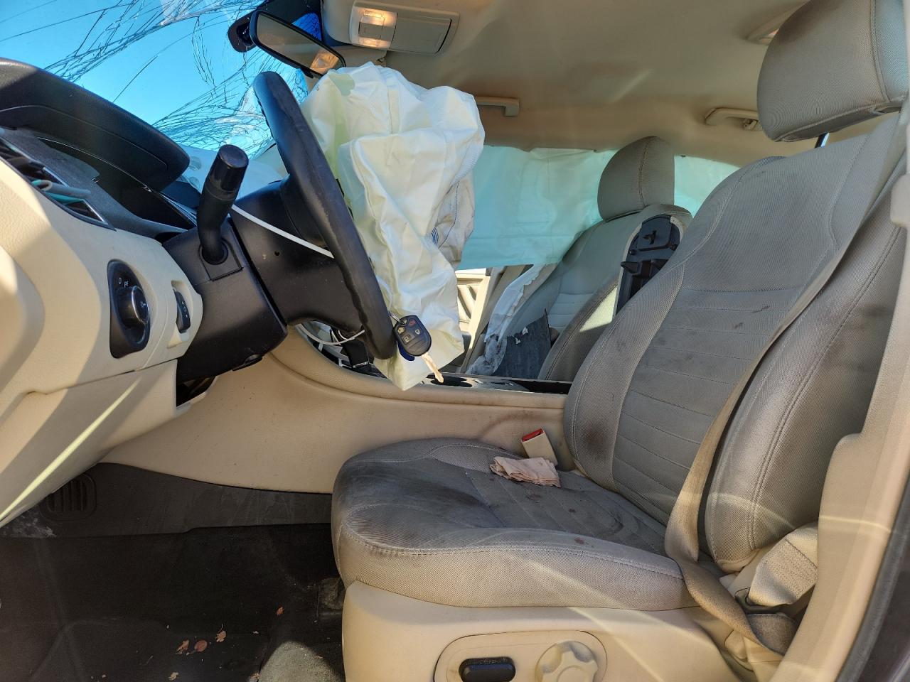 2016 FORD TAURUS SE photo 13
