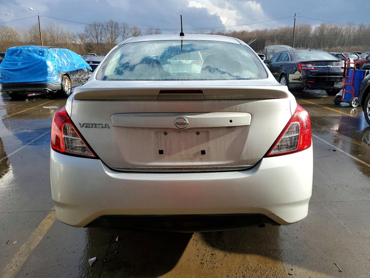 2018 NISSAN VERSA S PLUS photo 6