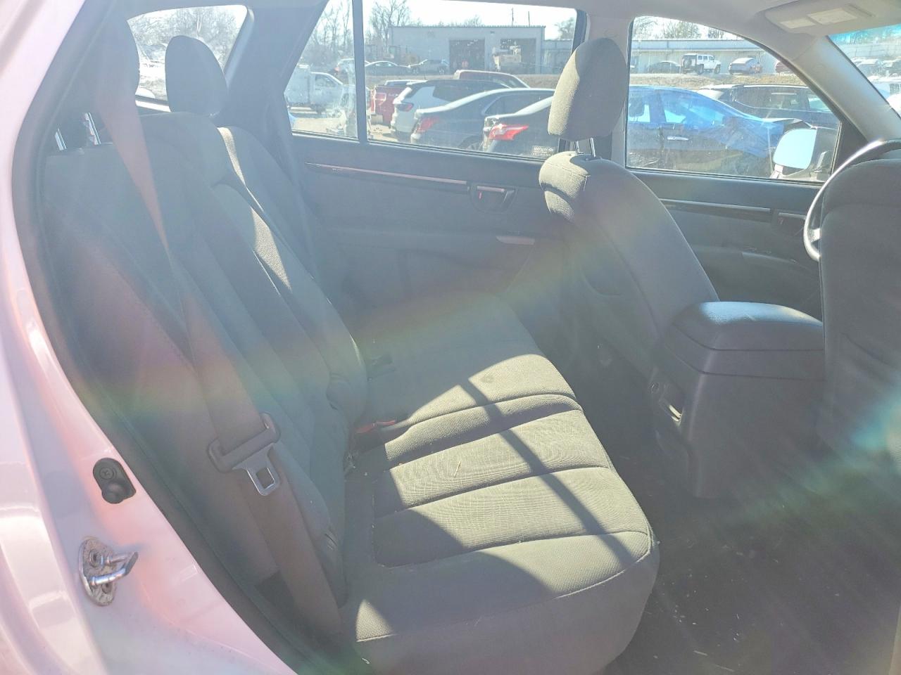 2012 HYUNDAI SANTA FE GLS photo 18