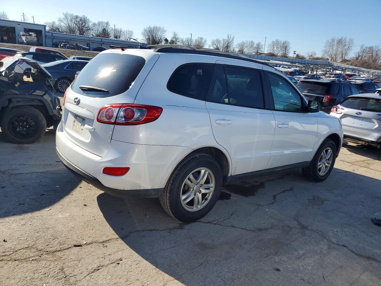 2012 HYUNDAI SANTA FE GLS photo 5