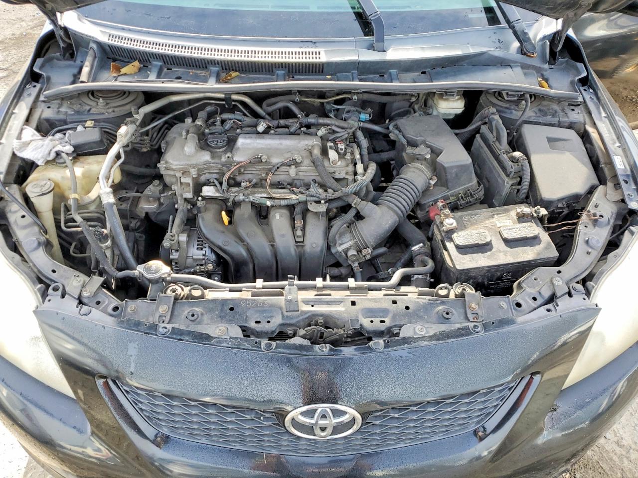 2010 TOYOTA COROLLA LE photo 11