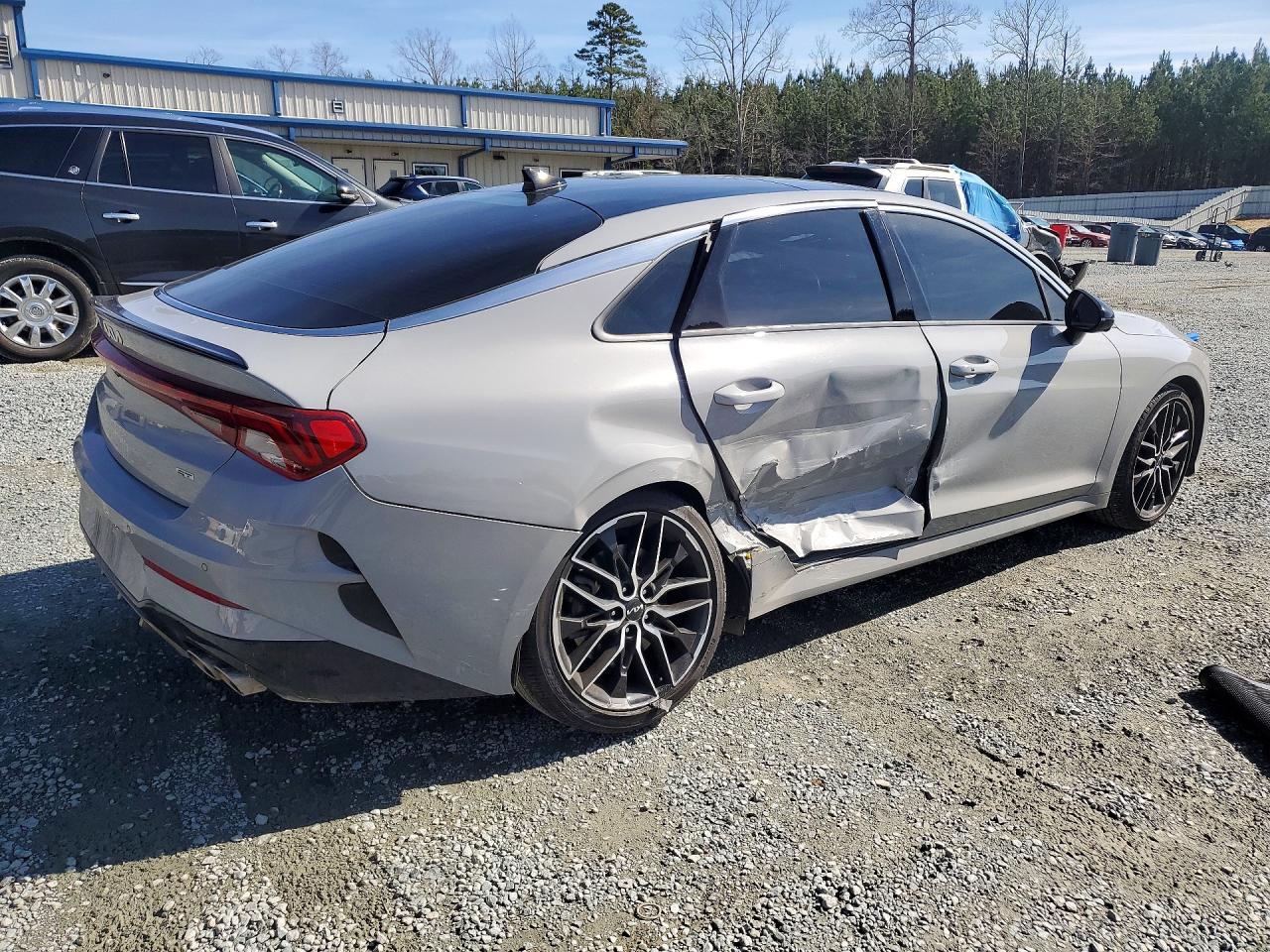 2023 KIA K5 GT photo 3