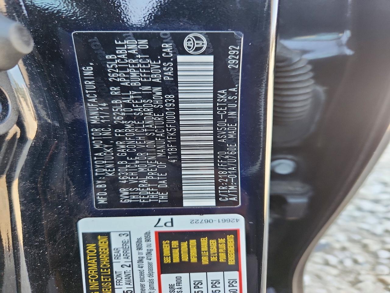 2015 TOYOTA CAMRY SE photo 23