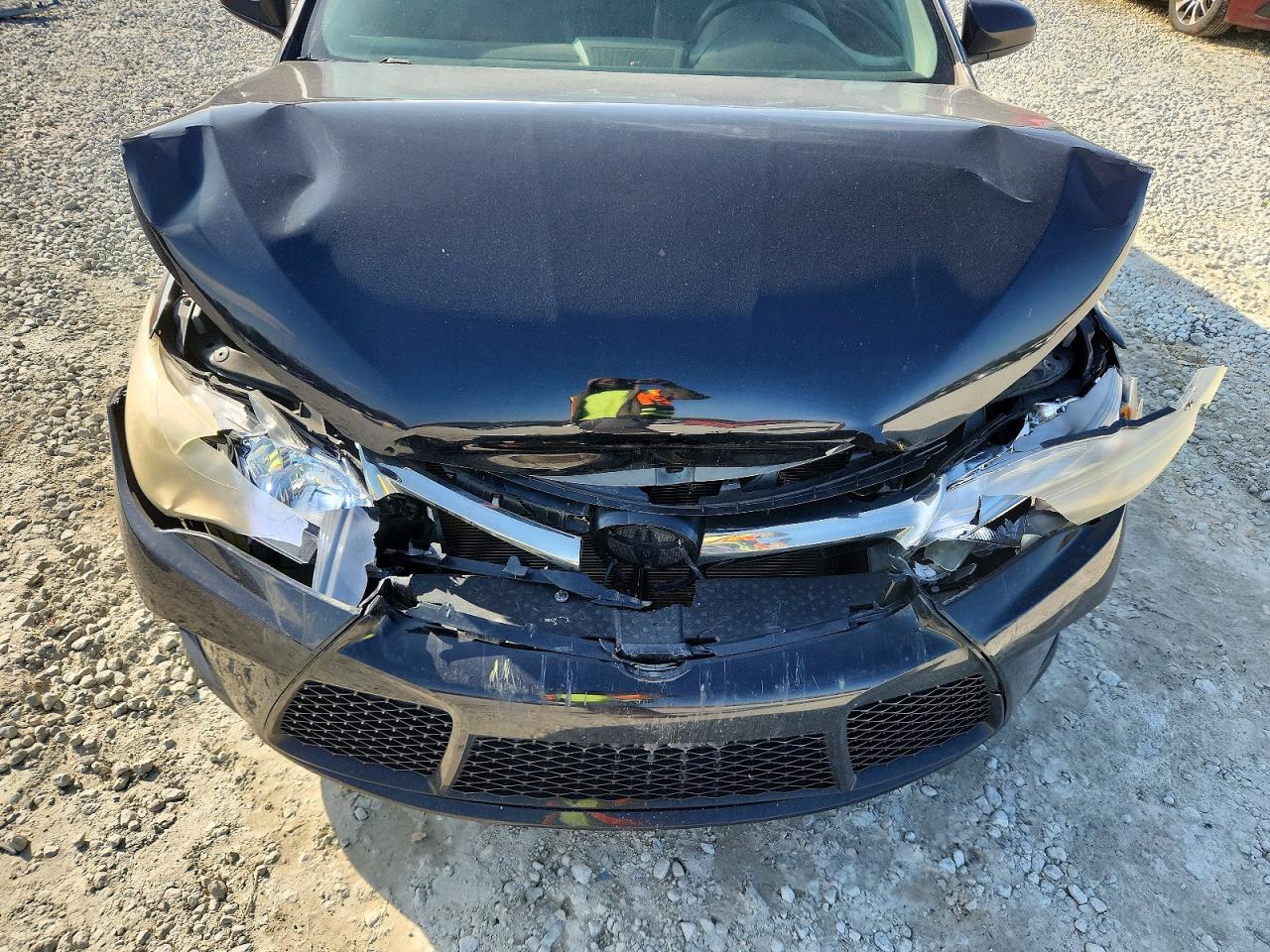 2015 TOYOTA CAMRY SE photo 21