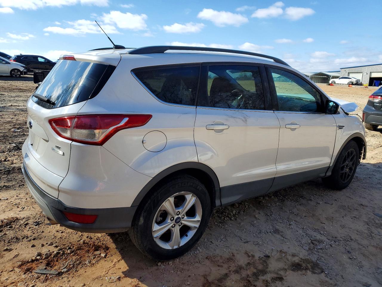 2015 FORD ESCAPE SE photo 5