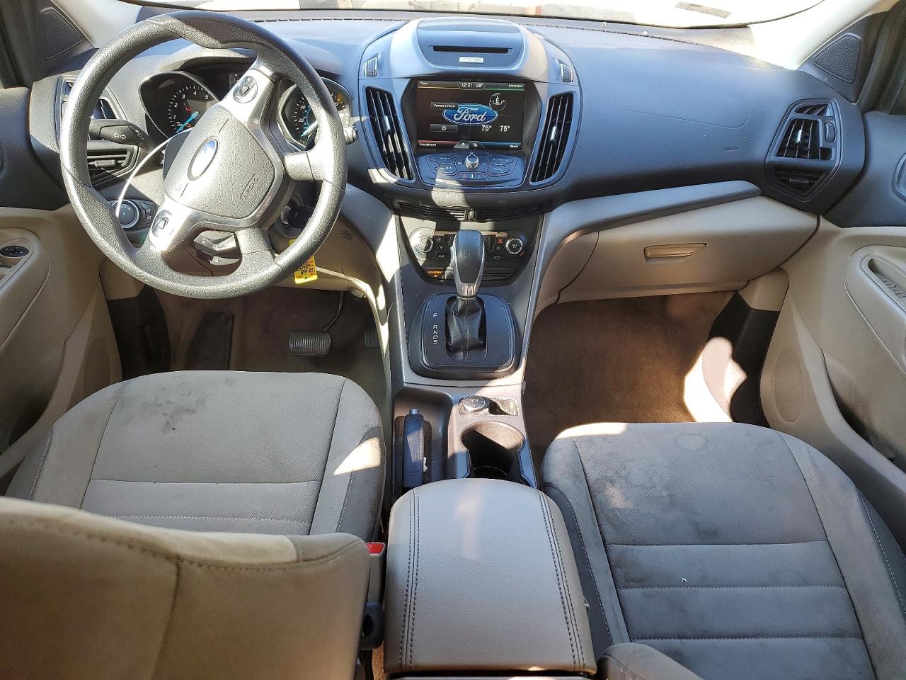 2015 FORD ESCAPE SE photo 15