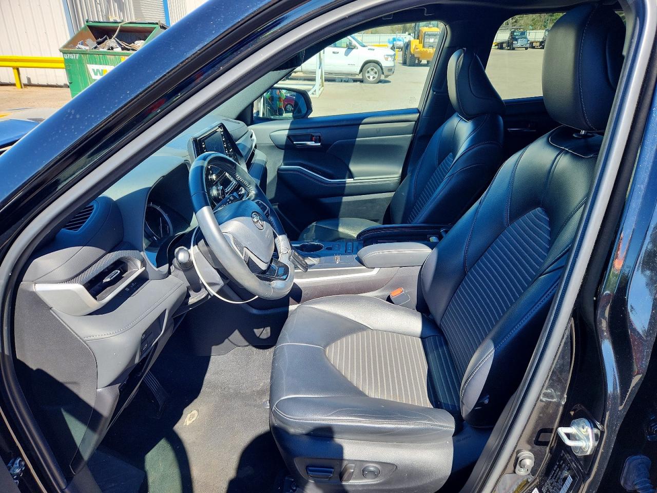2022 TOYOTA HIGHLANDER XSE photo 7