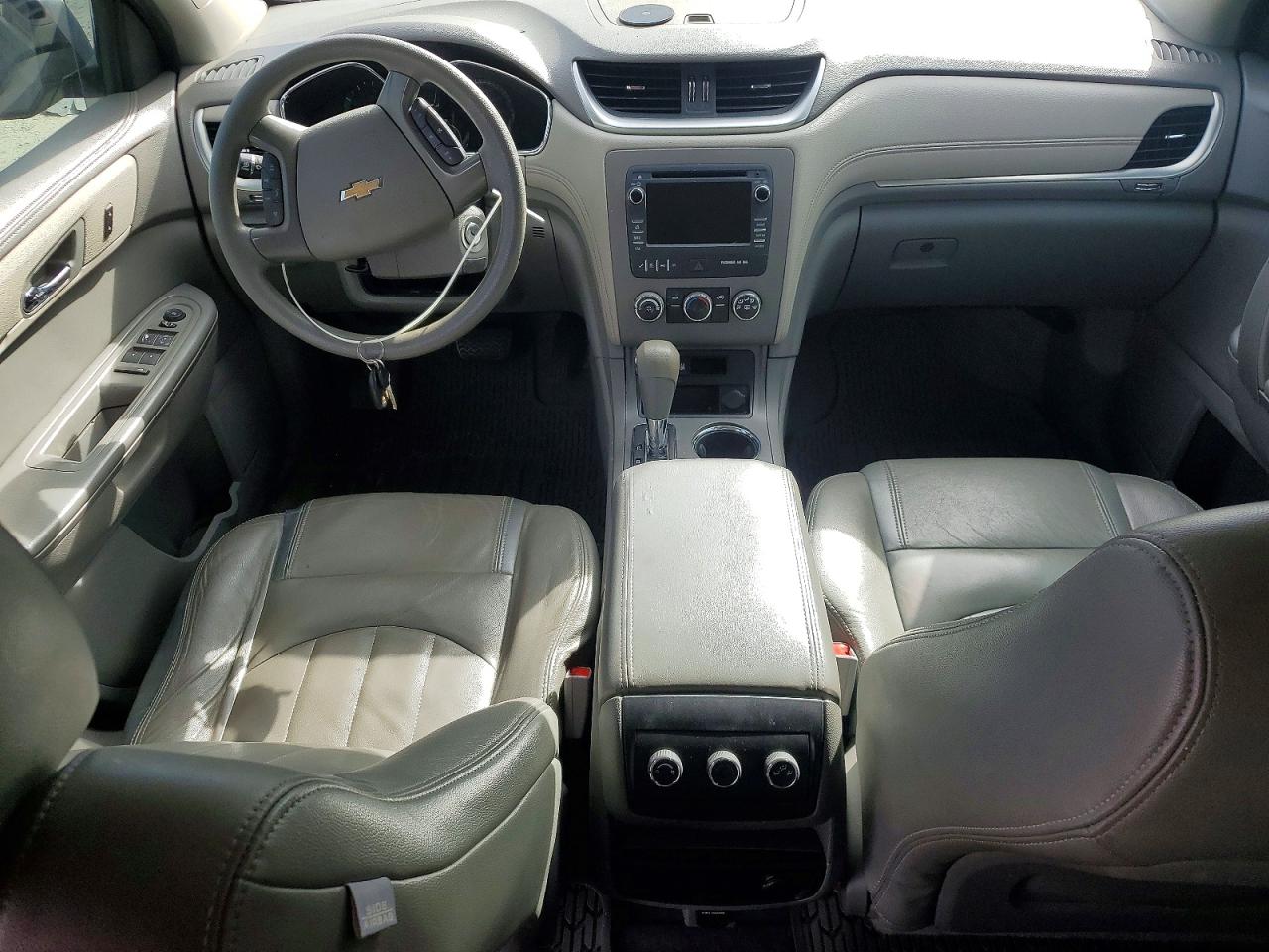 2014 CHEVROLET TRAVERSE LS photo 22