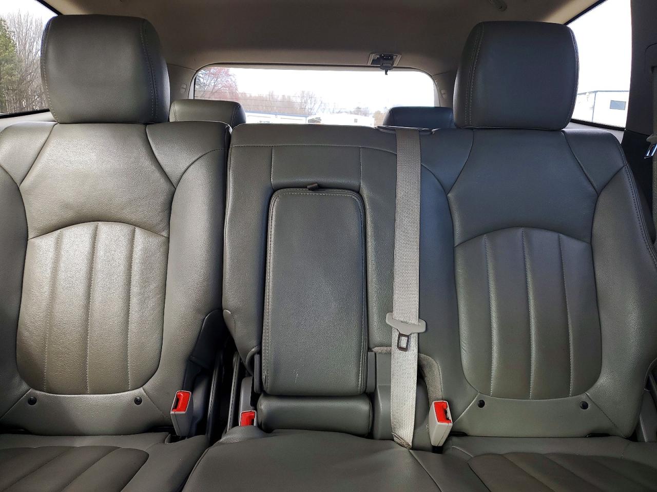 2014 CHEVROLET TRAVERSE LS photo 28