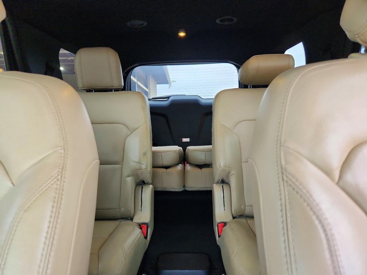 2017 FORD EXPLORER XLT photo 10