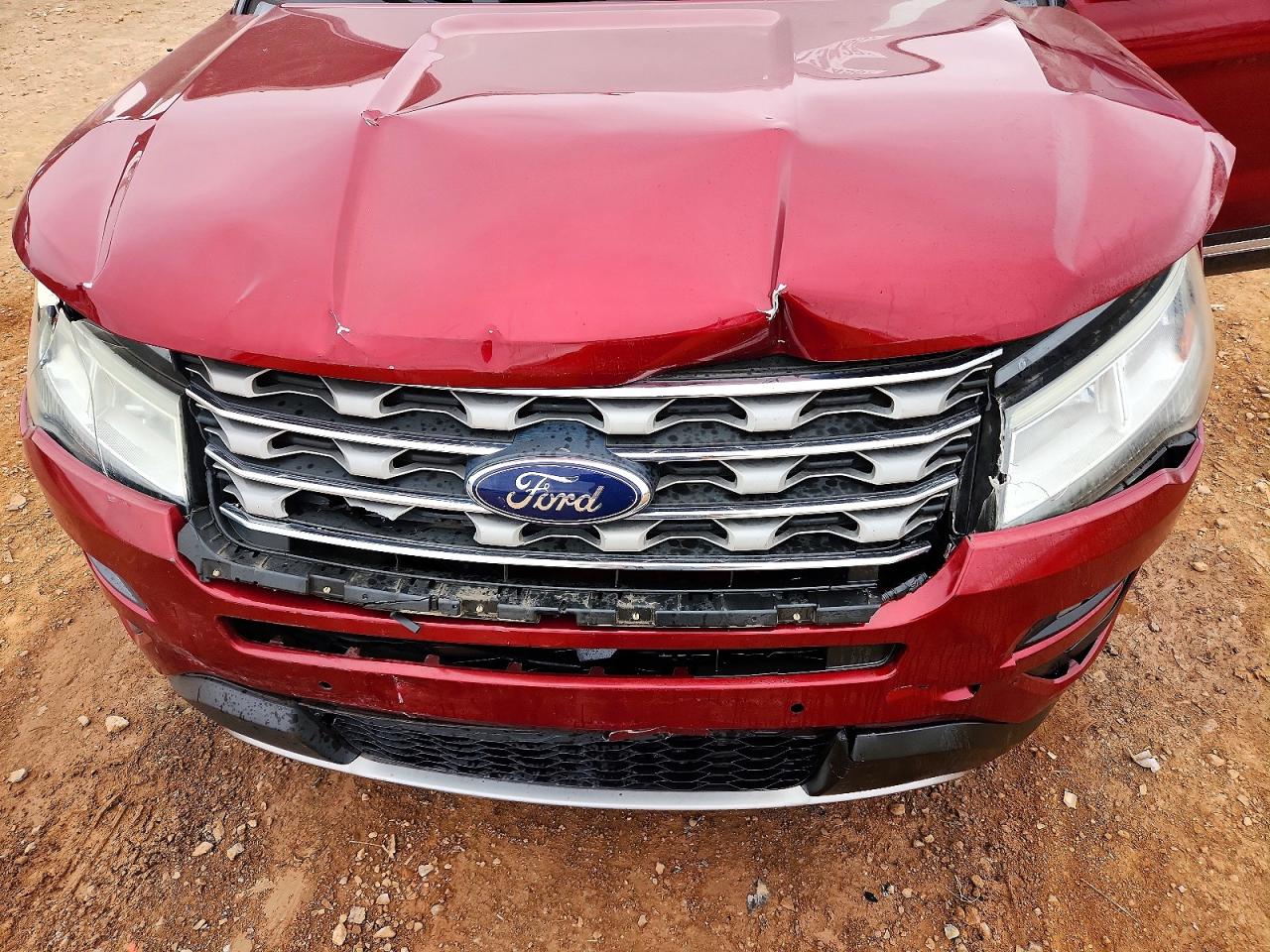 2017 FORD EXPLORER XLT photo 12