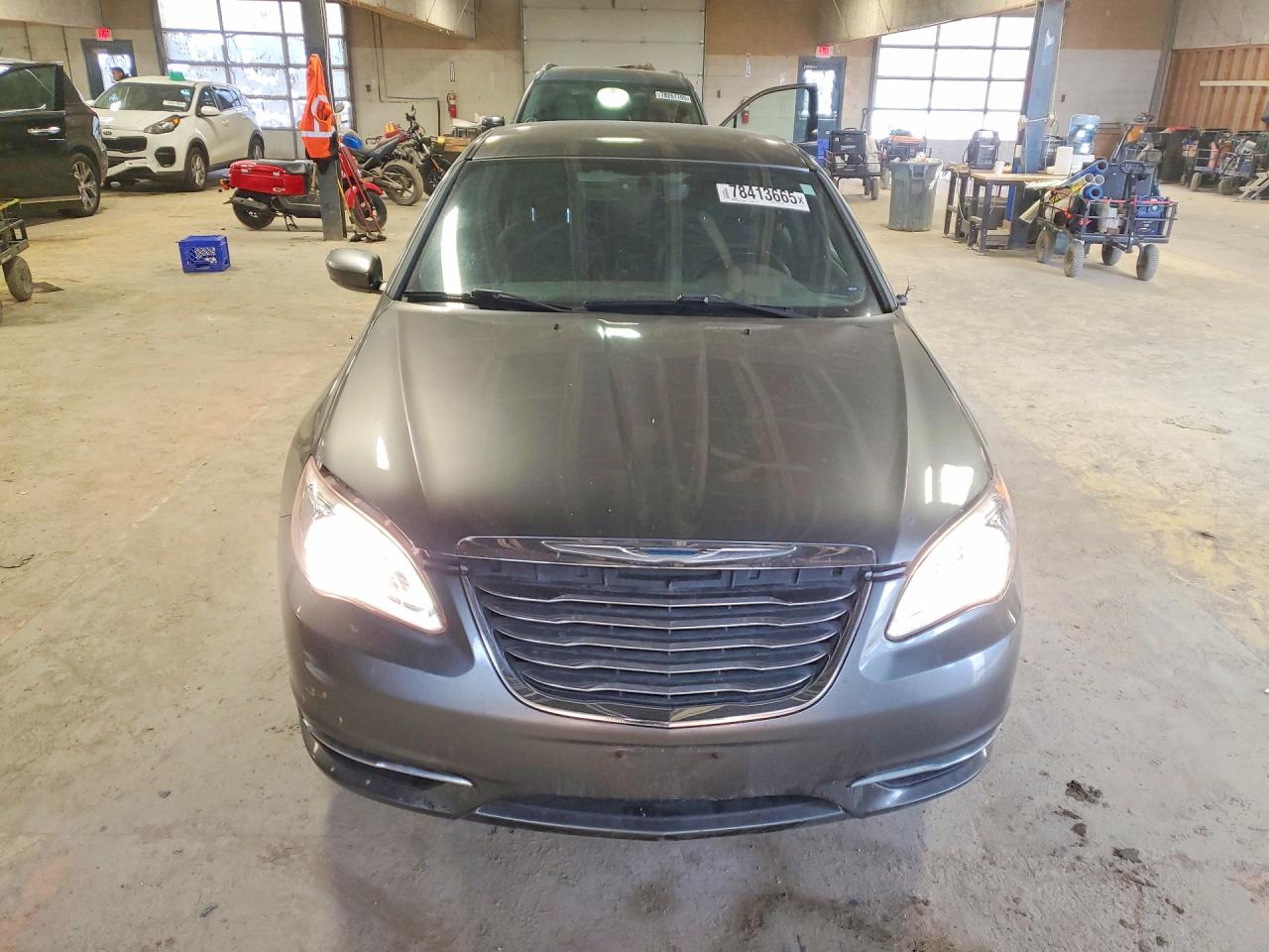 2013 CHRYSLER 200 TOURING photo 5