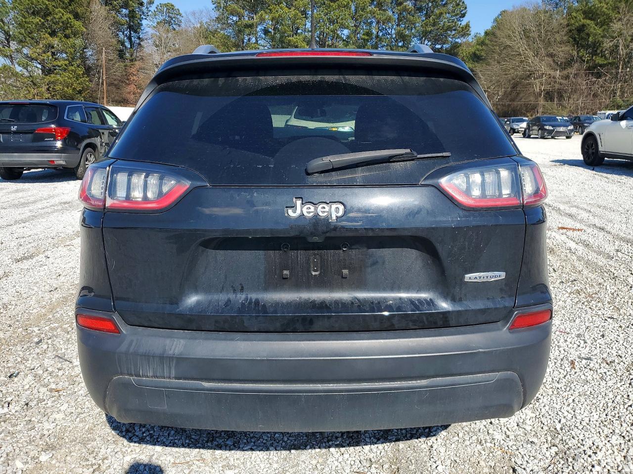 2019 JEEP CHEROKEE LATITUDE photo 6
