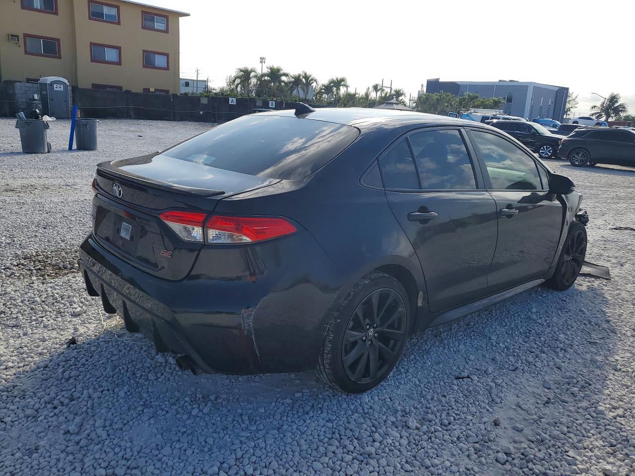 2023 TOYOTA COROLLA SE photo 5