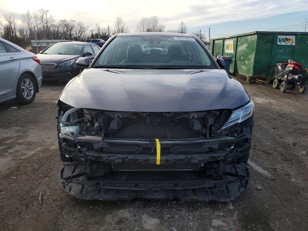 2019 TOYOTA CAMRY SE photo 13