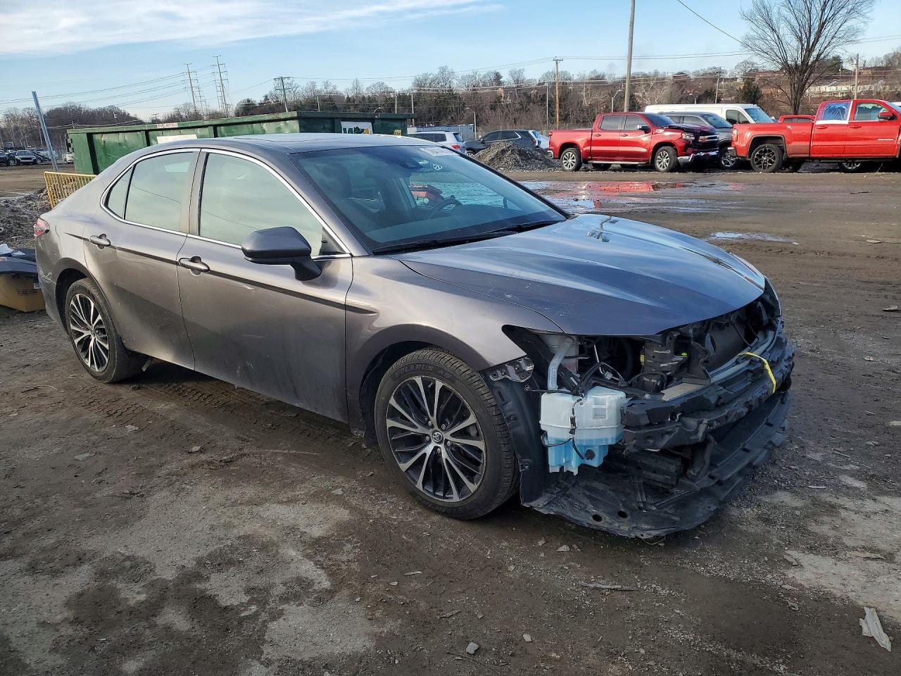 2019 TOYOTA CAMRY SE photo 10