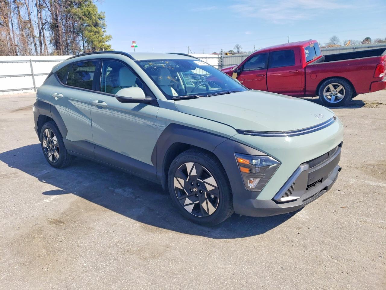 2024 HYUNDAI KONA SEL photo 4