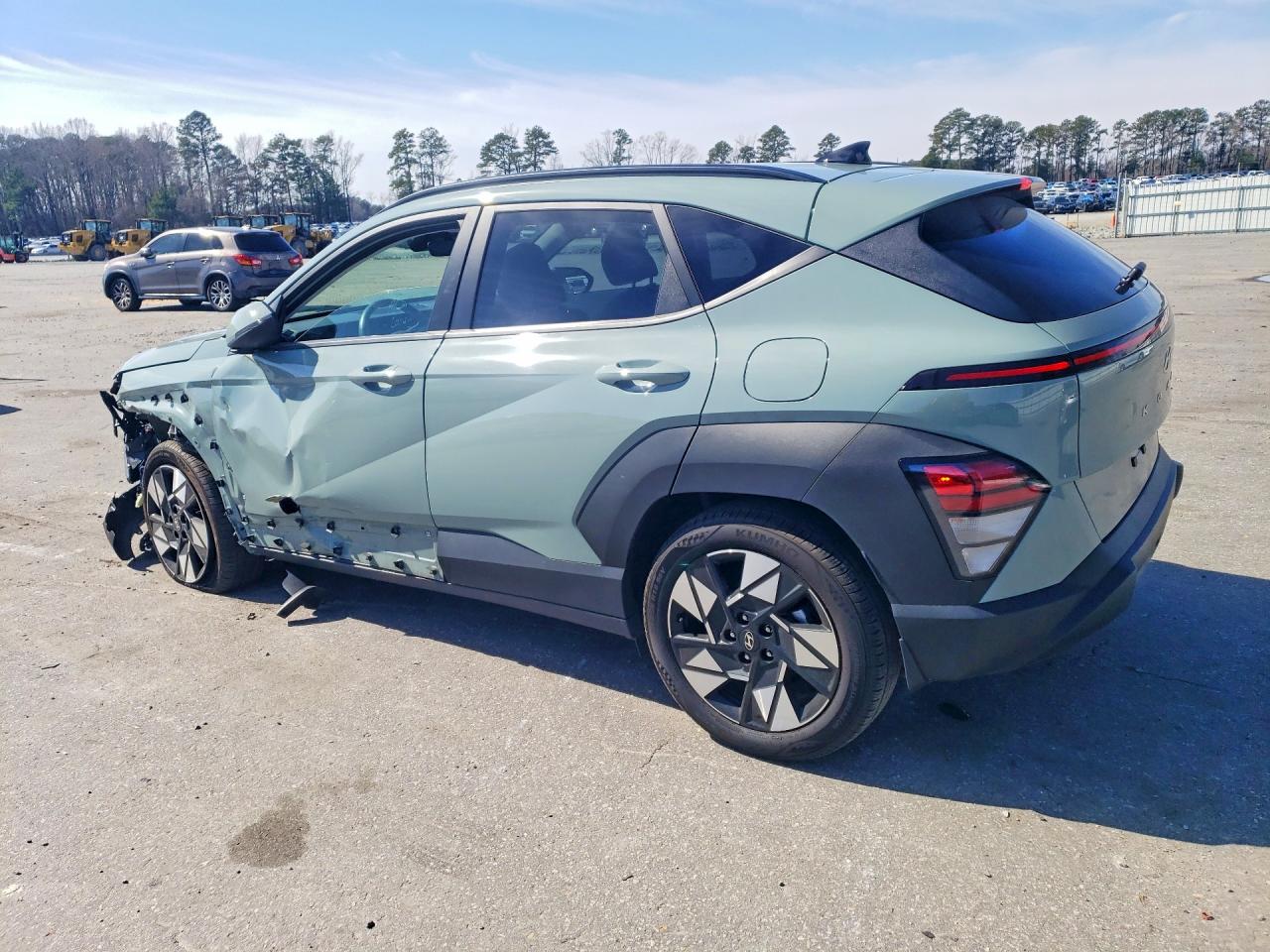 2024 HYUNDAI KONA SEL photo 2