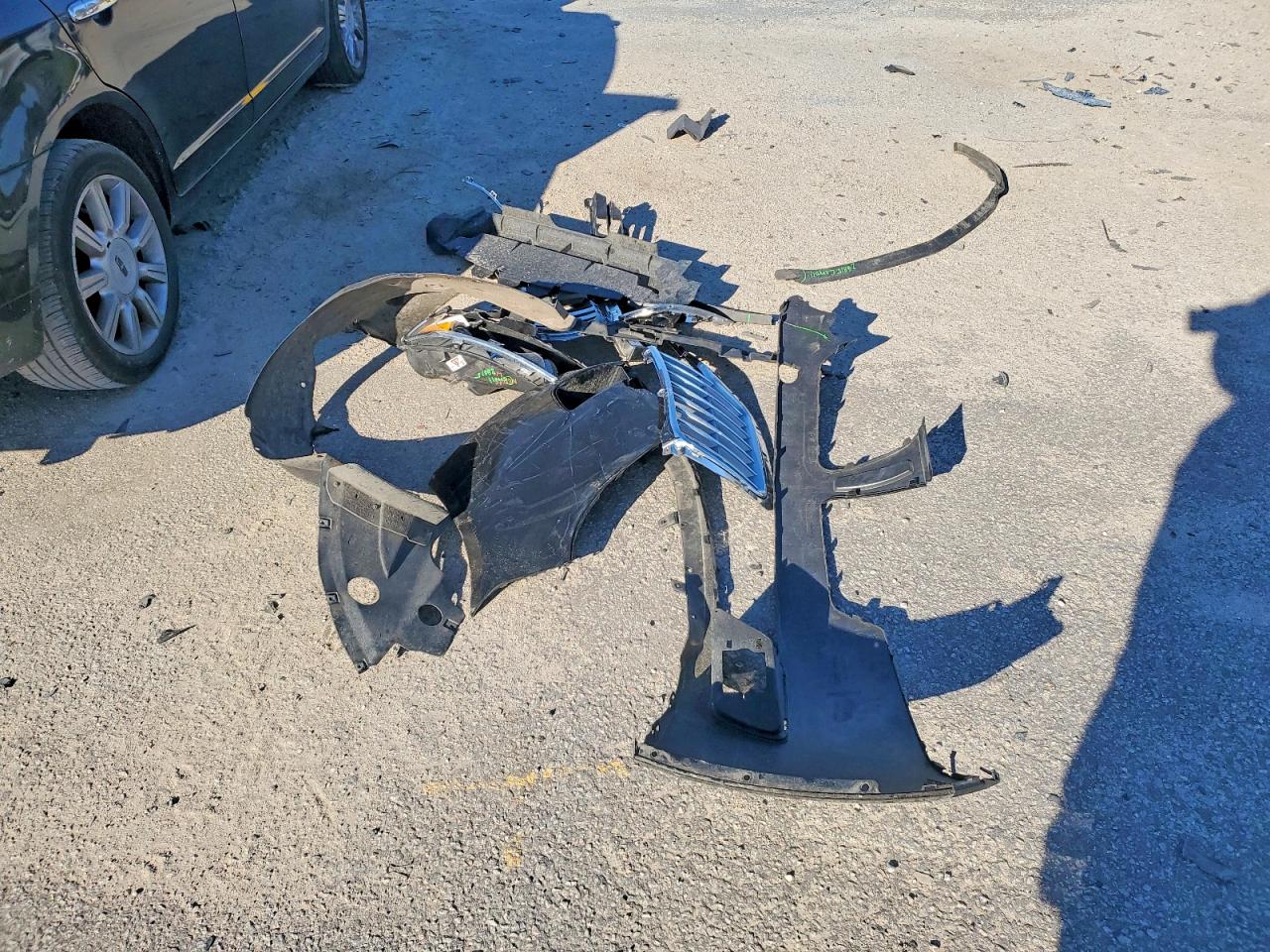 2012 LINCOLN MKZ photo 23