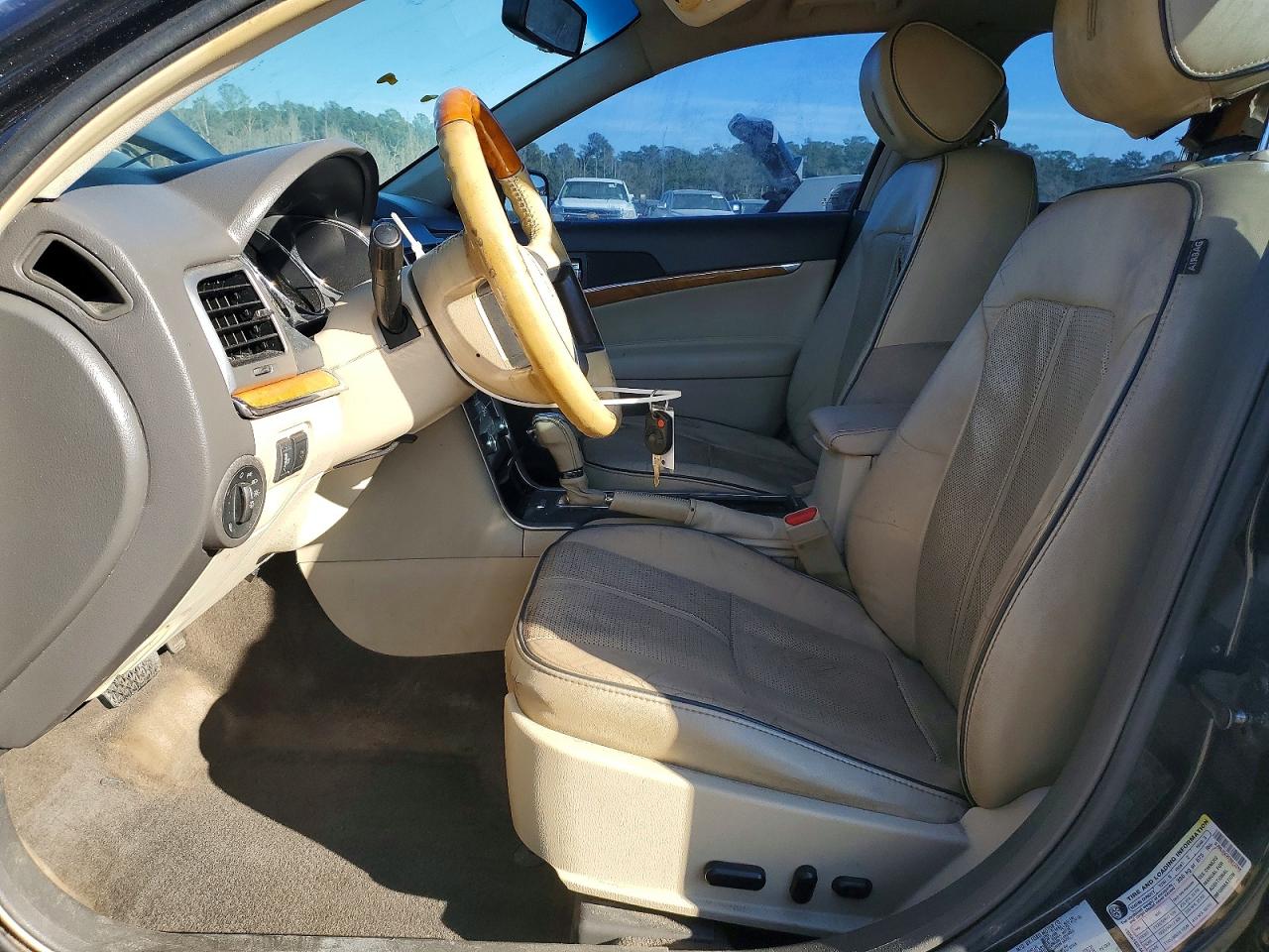 2012 LINCOLN MKZ photo 13