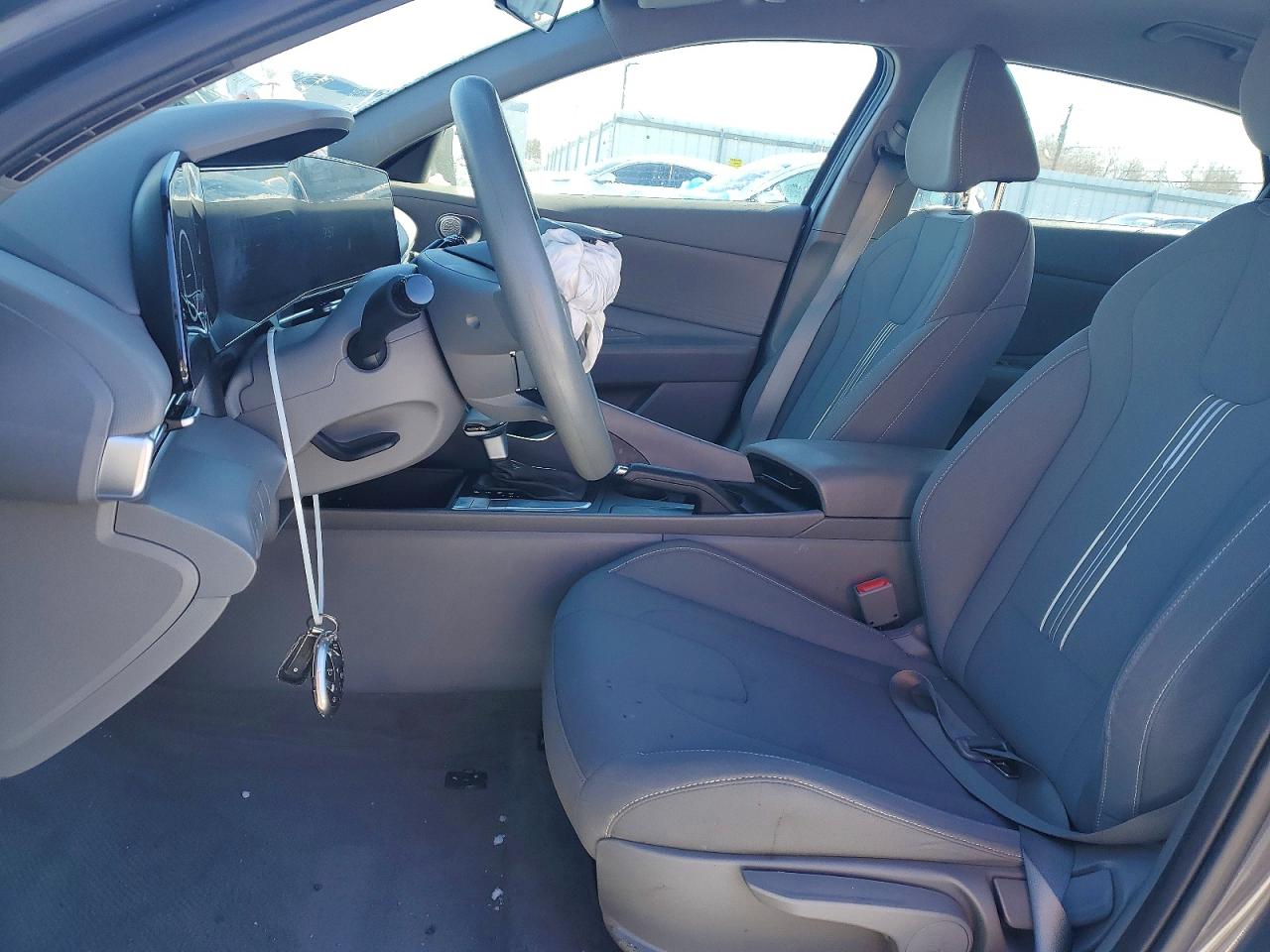 2024 HYUNDAI ELANTRA SEL photo 19