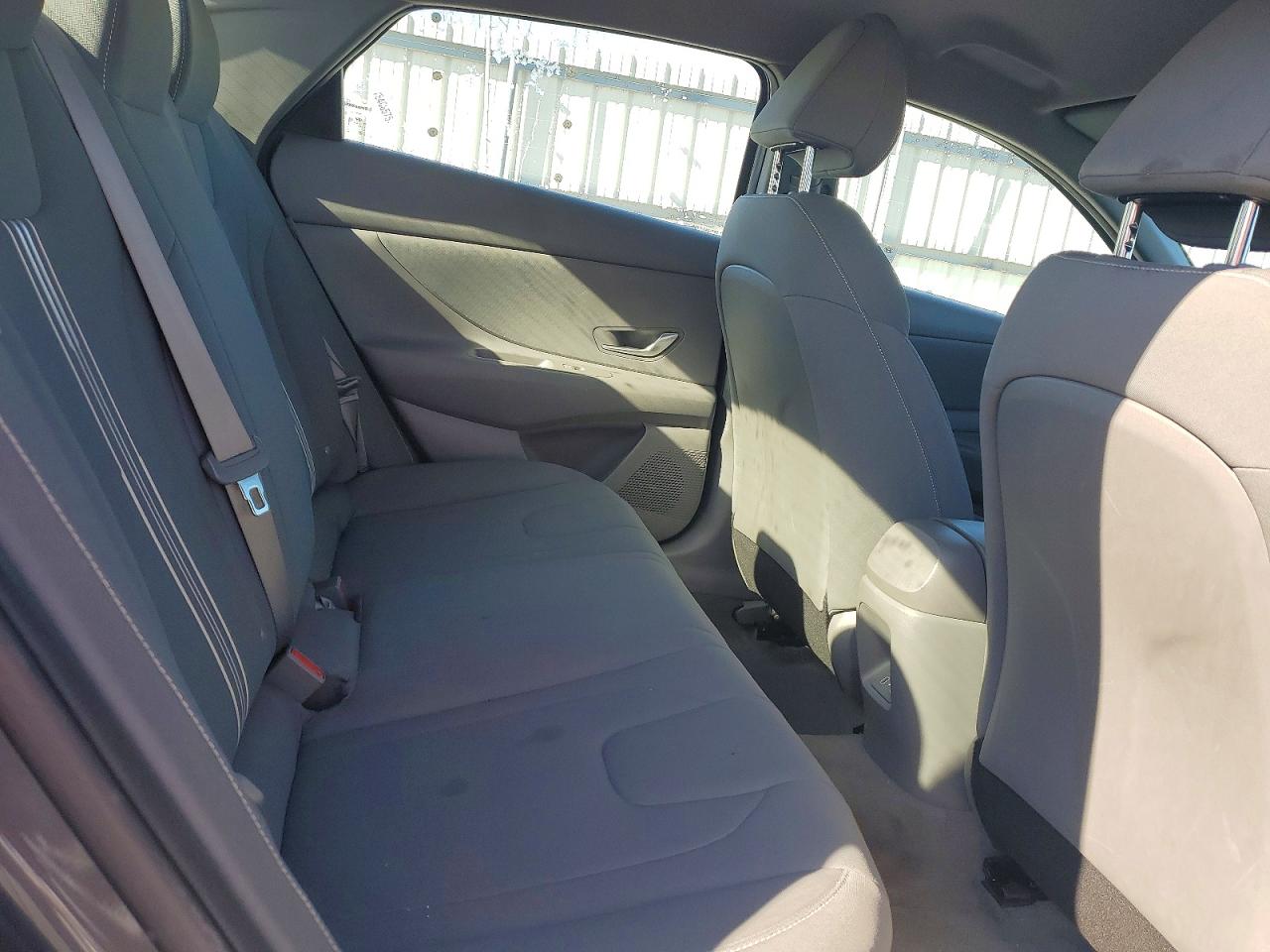 2024 HYUNDAI ELANTRA SEL photo 28