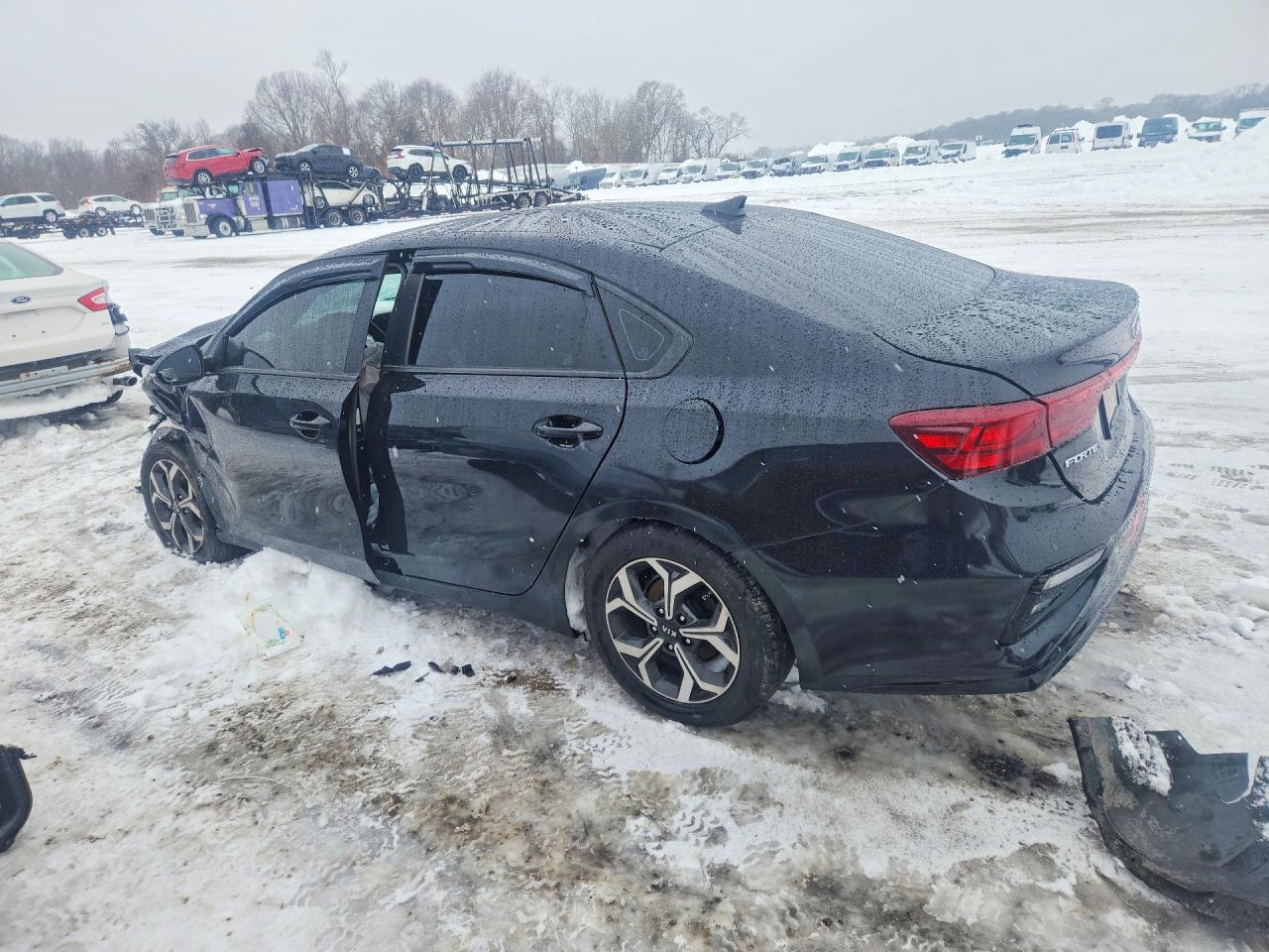 2021 KIA FORTE LXS photo 2